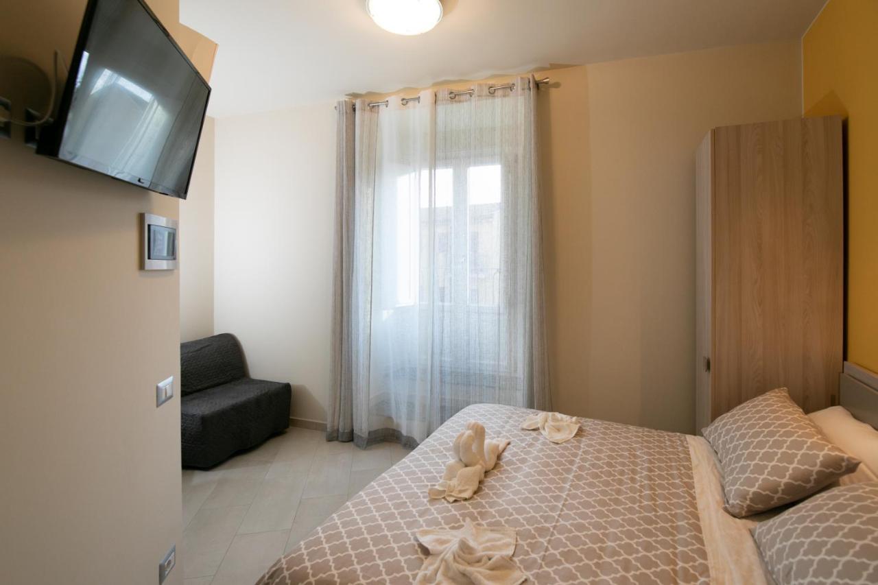 Hotel La Madonnina à Nicosia Extérieur photo