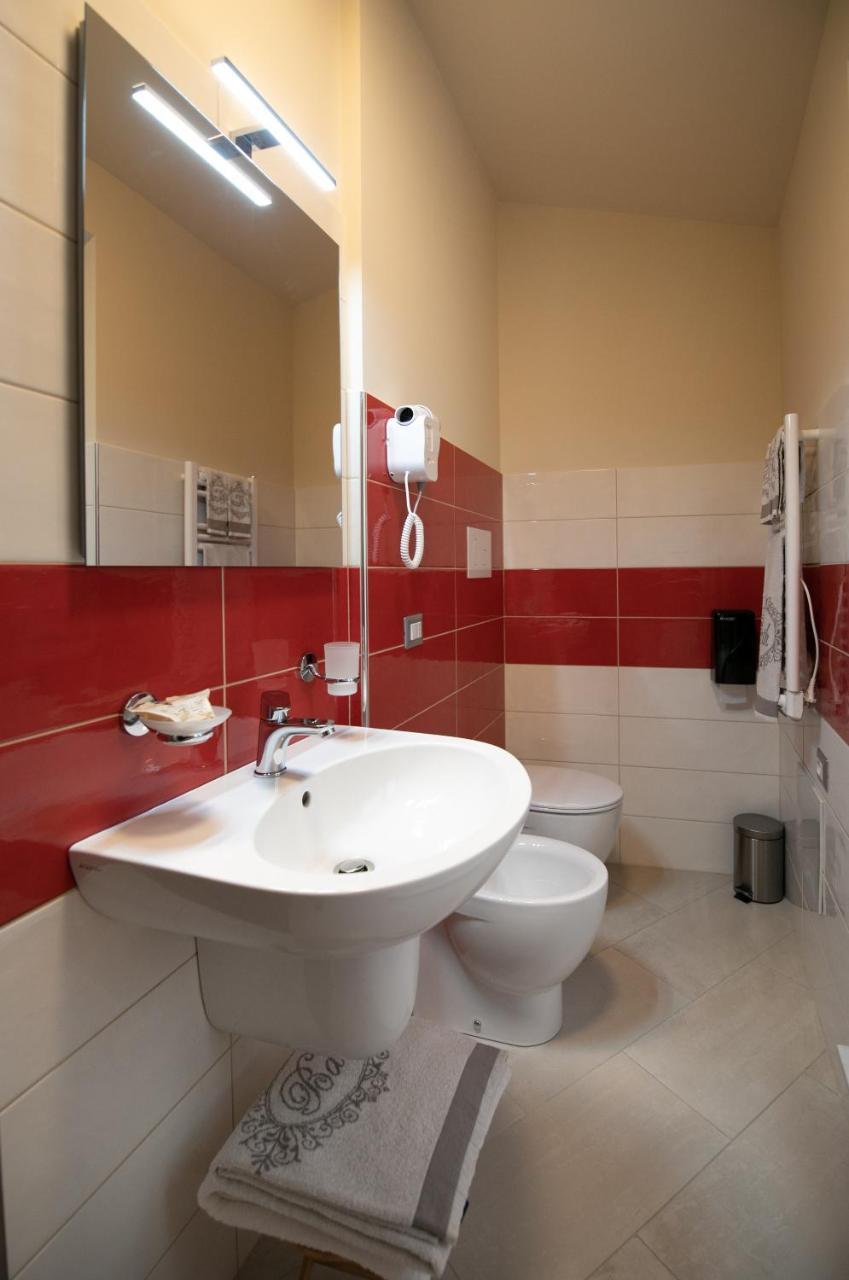 Hotel La Madonnina à Nicosia Extérieur photo