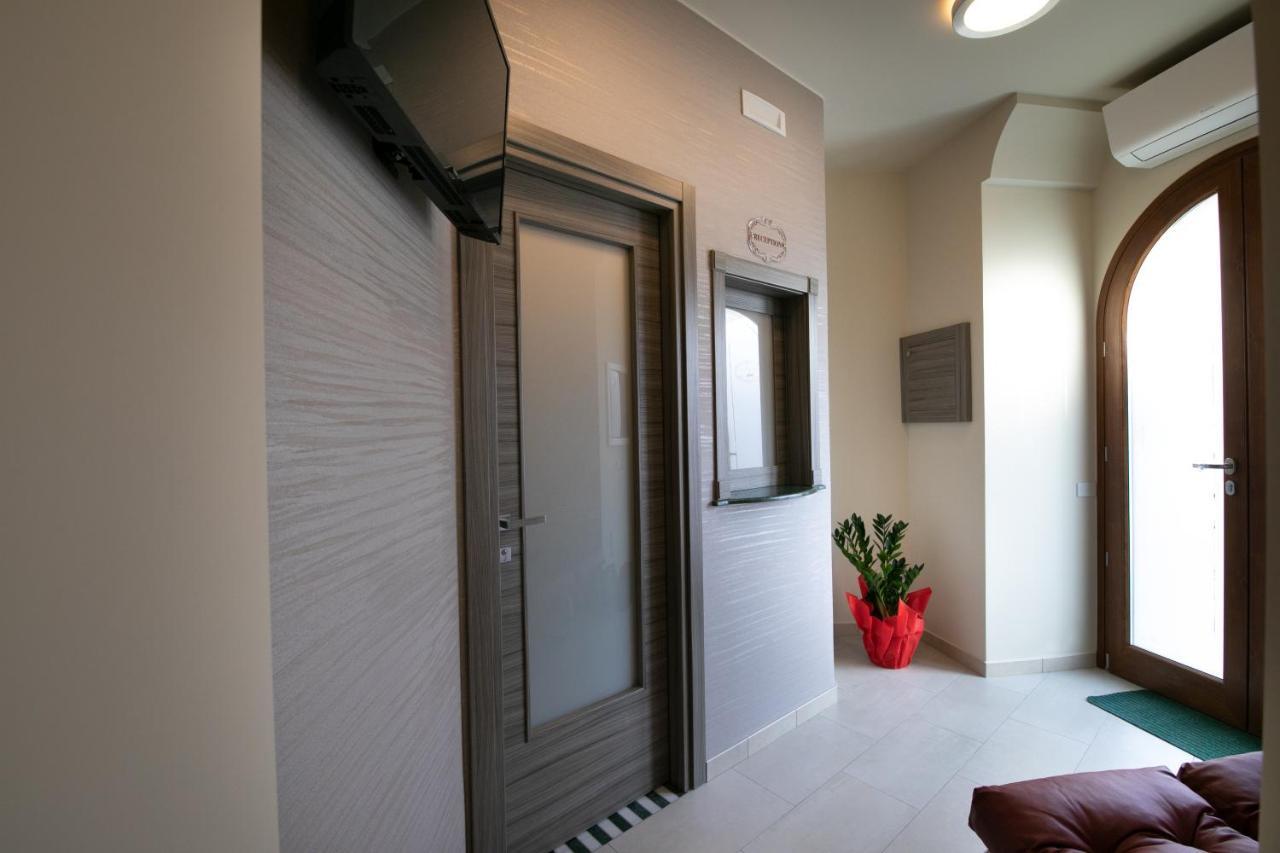 Hotel La Madonnina à Nicosia Extérieur photo